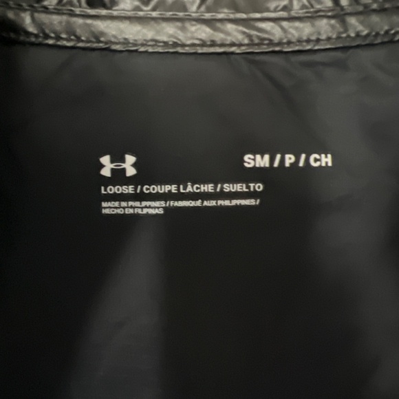 Under Armour windbreaker pullover loose fit size small - Picture 3 of 3